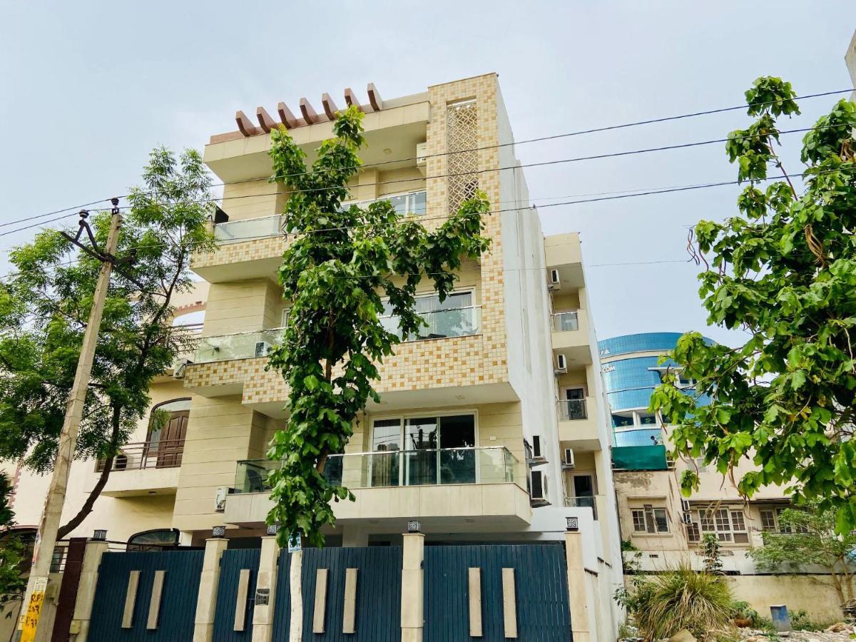 Bluo 1Bhk - Dlf Cybercity, Balcony, Lift, Parking Gurgaon Extérieur photo
